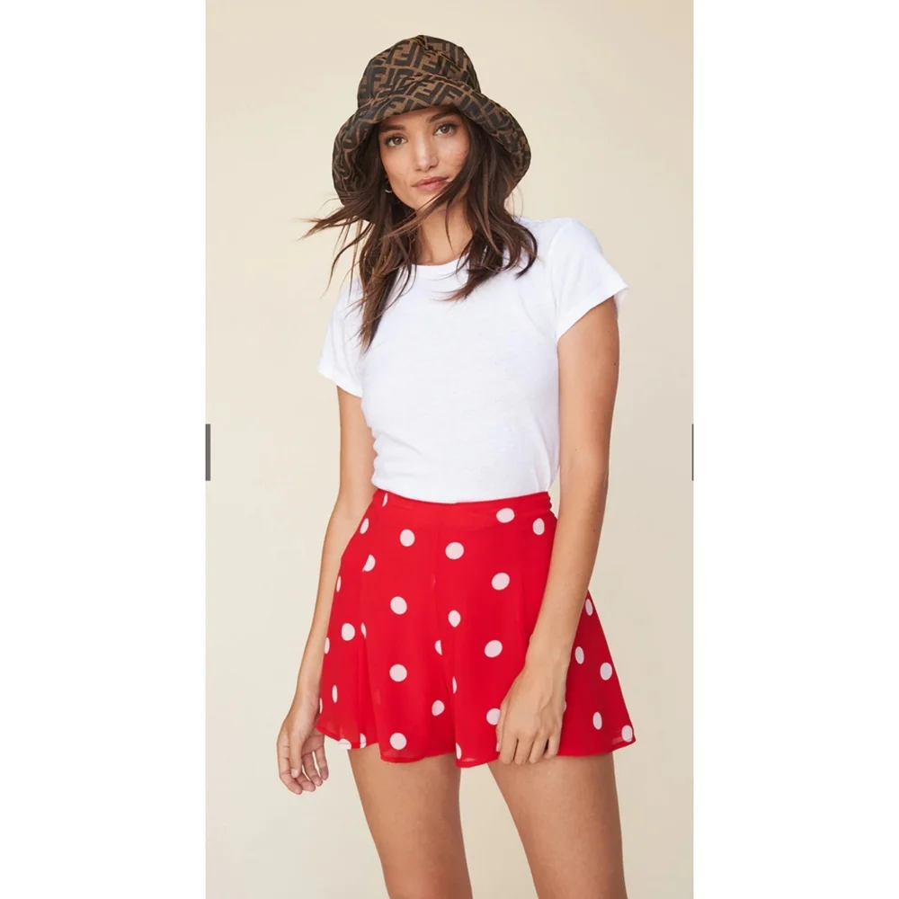 LPA Flirty Short - Picture 3 of 11